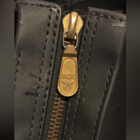 MCM Black waterproof Tote in Visetos Nylon,,,,RARE! - Picture 4 of 16